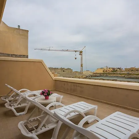 Criholiday Attico Vista Mare Apartment Mellieha